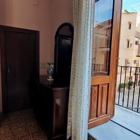 Casa Lia Чефалу